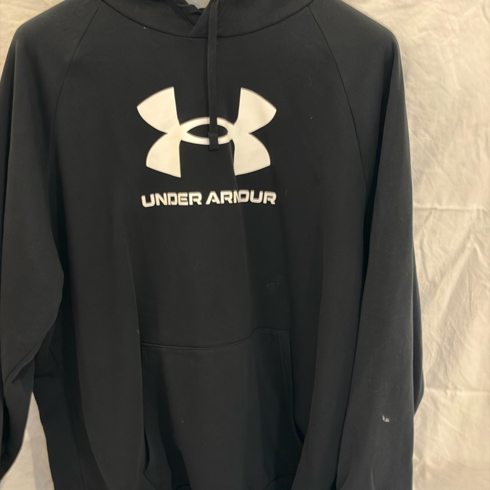 Under Armour Men's Black Pullover Hoodie